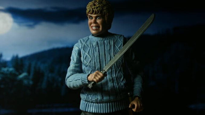 NECA-Ultimate-Pamela-Voorhees-004